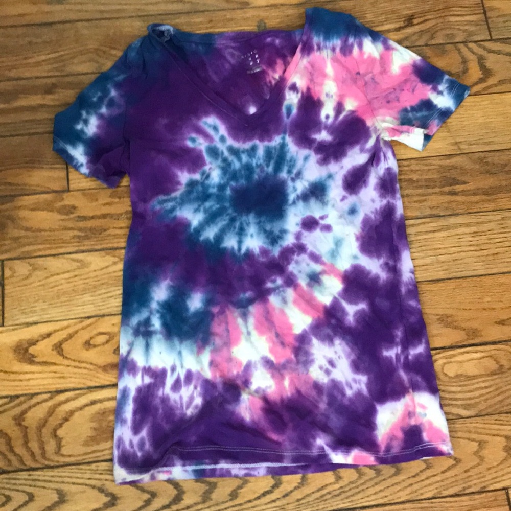 Tie dye tee